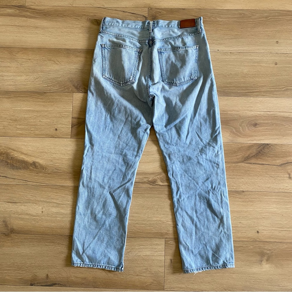 Citizens of Humanity McKenzie curved straight leg light wash distressed jeans 28 - Picture 2 of 11